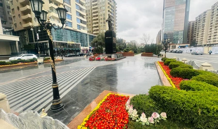 В Баку завершено благоустройство парка у мемориала «Крик матери»