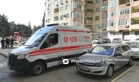 На волоске от смерти: пациентка в Баку ждала скорую помощь более трех часов