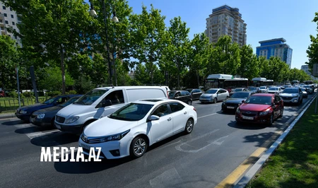 Лето оказалось провальным: почему в Баку снизился спрос на аренду автомобилей