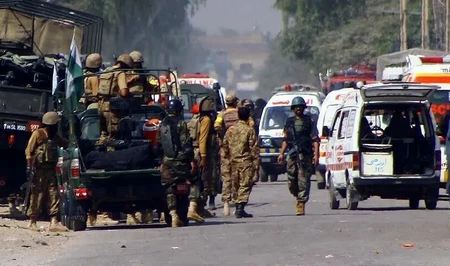 Нападение на полицейский пост в Пакистане: погибли 11 полицейских и 15 боевиков