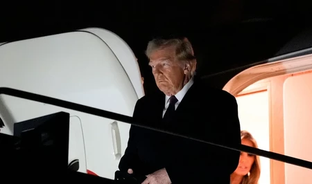 Раскрыта причина, по которой Трамп сменил самолет во время визита в Турцию