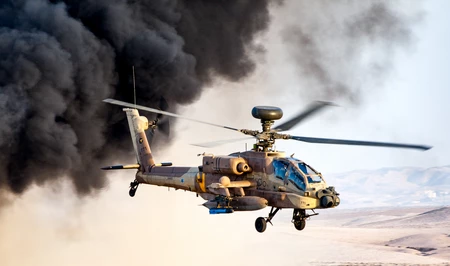 В Ормузском проливе разбился американский вертолет AH-64 Apache - заявление Трампа