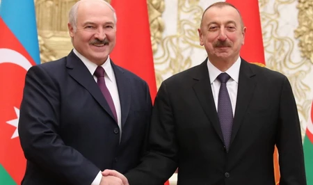 Президент Ильхам Алиев поздравил Александра Лукашенко