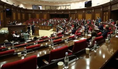 В парламенте Армении вновь произошла перепалка между депутатами