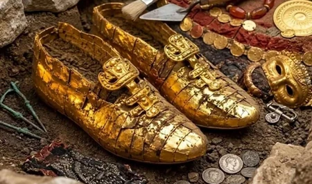 У берегов Каспия нашли 1500-летнее захоронение женщины в «золотой» обуви