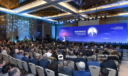 В Баку проходит II Азербайджано-Узбекский медиа форум