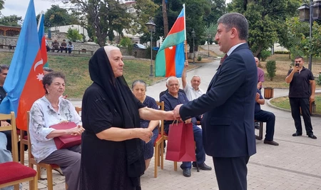 Прибывшим в город Ханкенди семьям вручены ключи от квартир