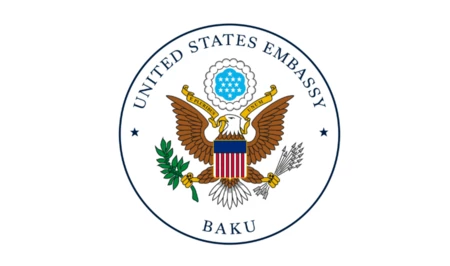Посольство США почтило память жертв авиакатастрофы рейса AZAL Баку-Грозный
