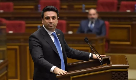 Спикер парламента Армении назвал второго и третьего президентов страны «политическими трупами»