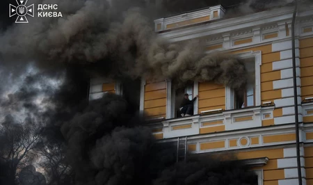 При ударе по Киеву ранен экс-глава СНБО Украины, его помощница предварительно погибла