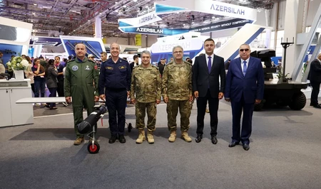 Агиль Гурбанов встретился на полях ADEX-2026 с представителями оборонных ведомств Турции и Латвии