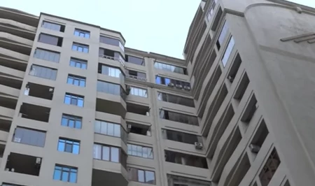В Баку стройкомпания оставила владельцев снесенного жилья без квартир, возбуждено уголовное дело