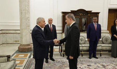 Президент Ирака и глава МИД Азербайджана обсудили пути углубления сотрудничества