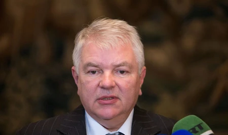 Алексей Мешков: Предпринимаются попытки полностью заморозить работу «Русского дома» в Париже