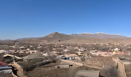 Каждый день под пулями: как живет село Гараагадж на условной границе с Арменией