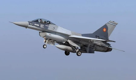 Румынские истребители F-16 подняты по тревоге из-за дронов у границы с Украиной